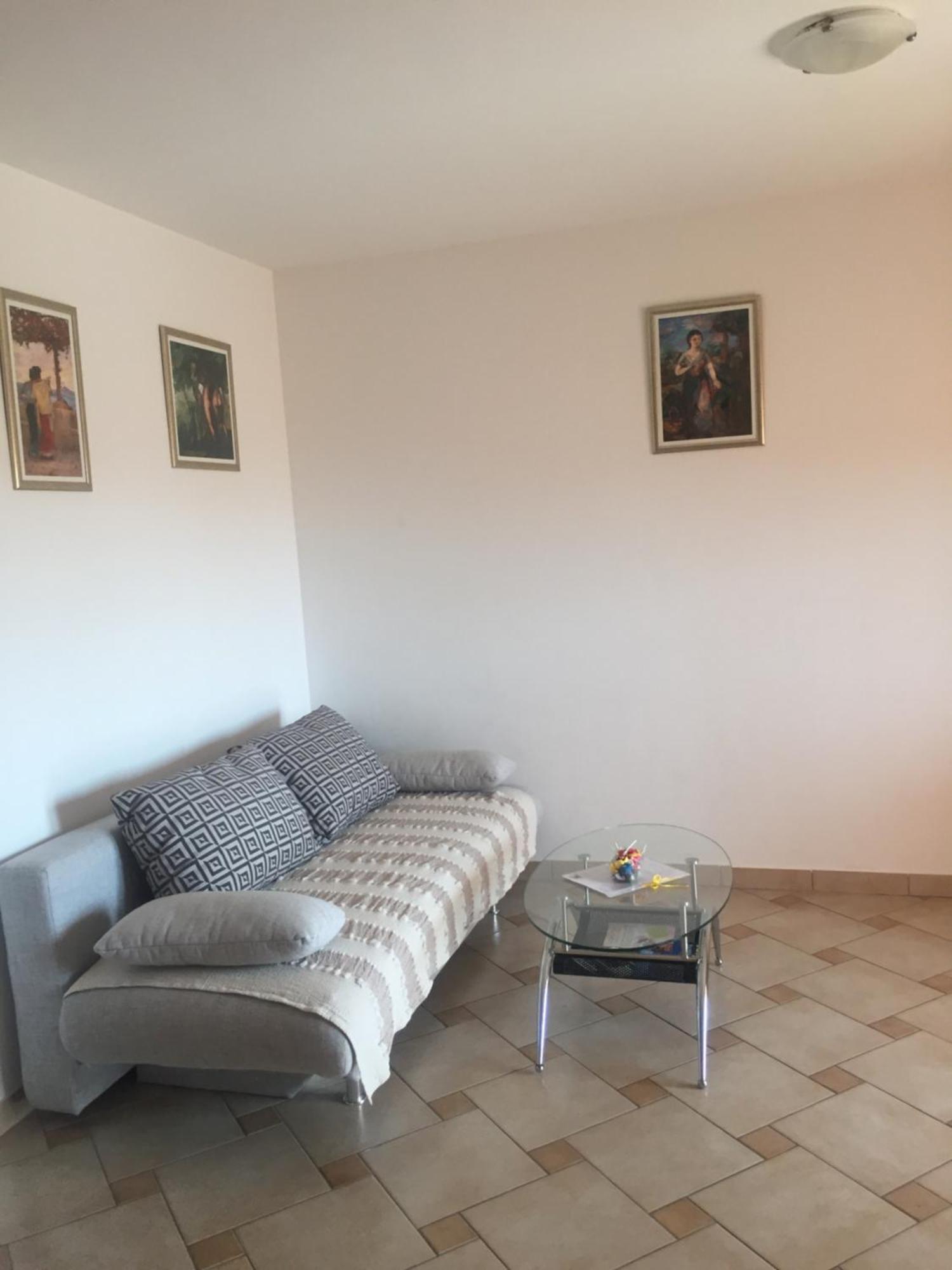 Apartments Vidovic Povljana Habitación foto